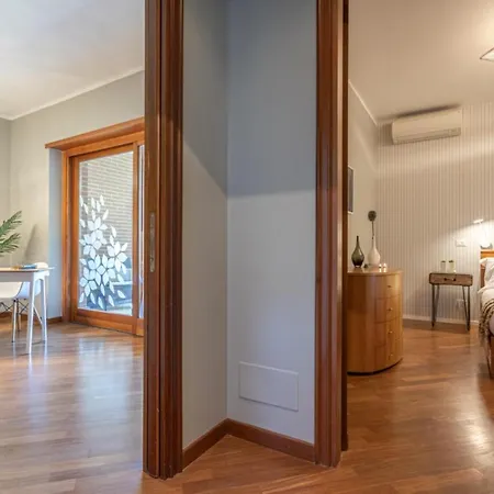 Elfaro Kitty - Stylish Close To S. Peter Apartment *