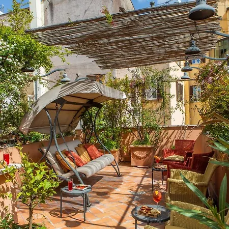 Piazza Di Spagna Otel