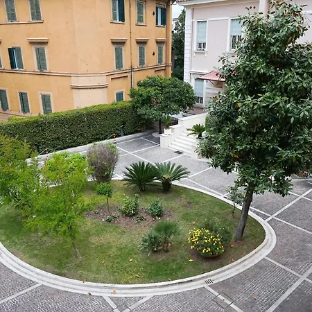 Roma Room Hotel 3*