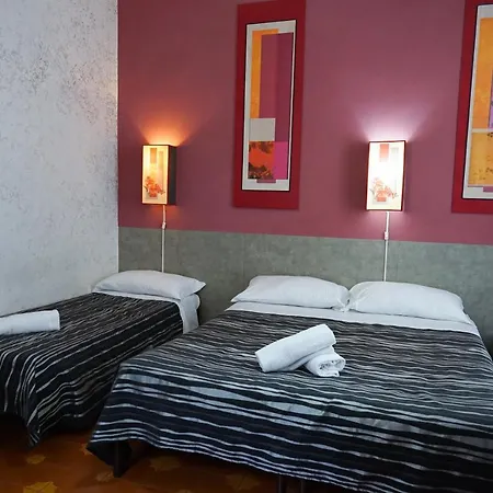Roma Room Hotel 3*