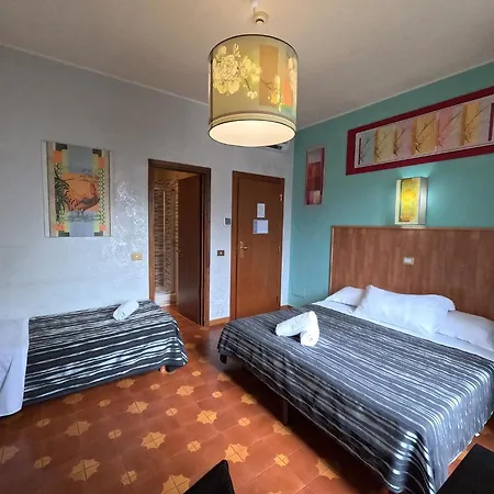 Roma Room Hotel 3*