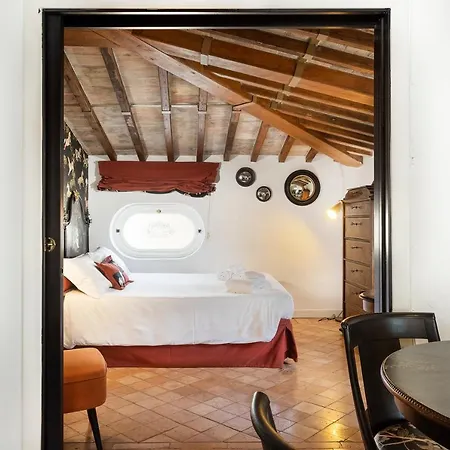 Apartment Frattina