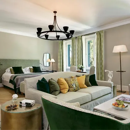 Hotel Rocco Forte De Russie 5*