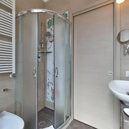 Apartamento Services Caracciolo *
