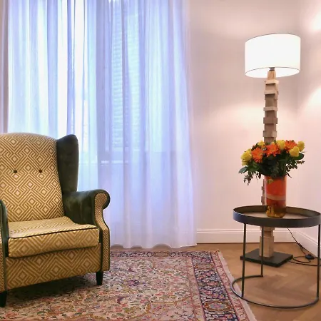 Helmirage Trevi Guest house Rome