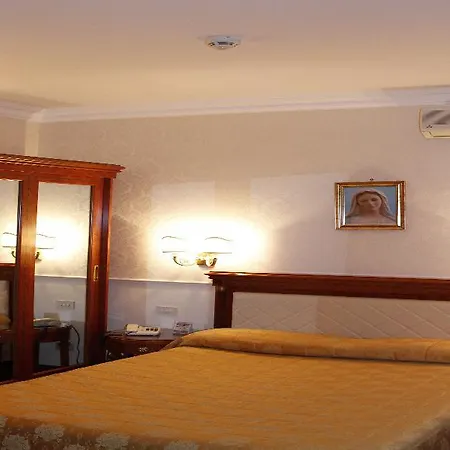 Genio 4* Rome