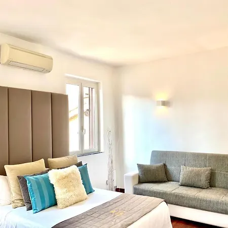 Holiday home Palace Fontana Di Trevi House *