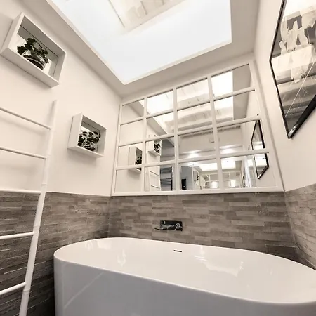 Guest house Barcaccia Luxury 2*