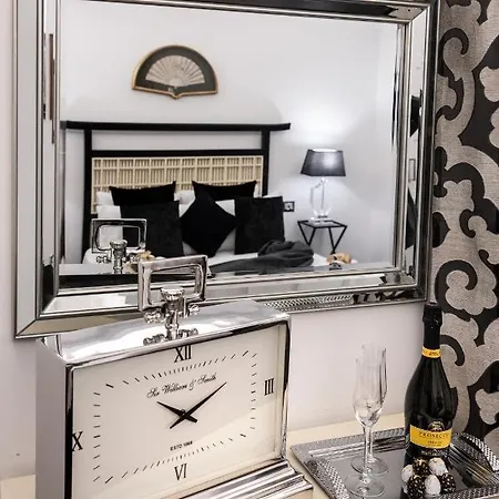 Barcaccia Luxury Guest house