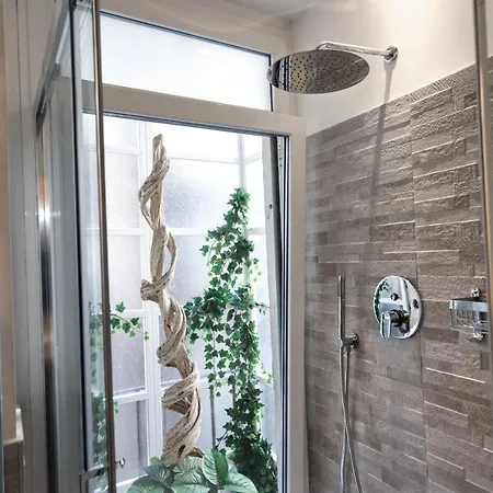 Barcaccia Luxury Guest house 2*
