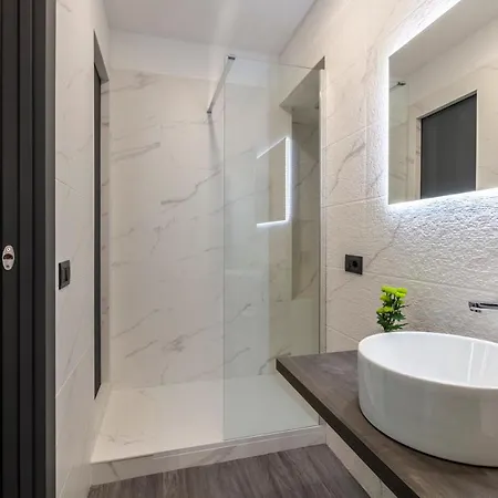 Residenza Sacconi By Hili * Rome