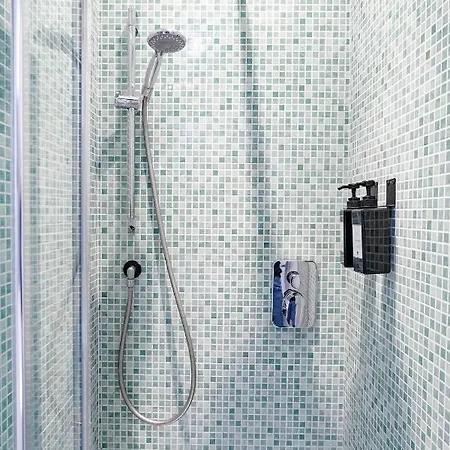 Viale Giulio Cesare Pensionat 2*