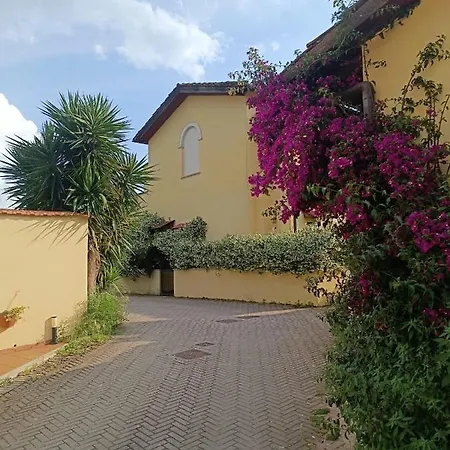 A Casa Di Elly * Rome