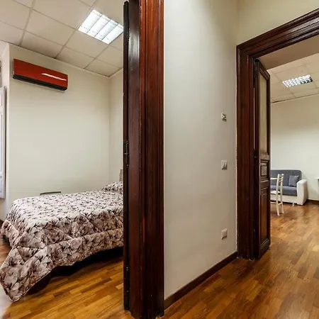 Apartment Borgognoni Rome