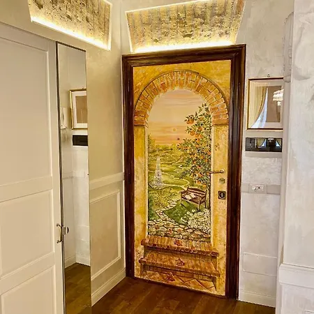 Apartment Frattina Elegance