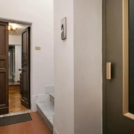 Trevi Fountain Apartment Rome