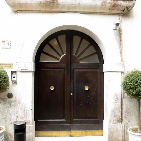 Panzió Riari Garden 5*