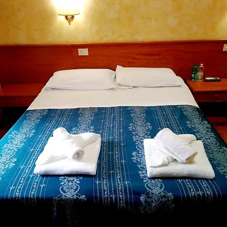 Hotel Ferrari 2*