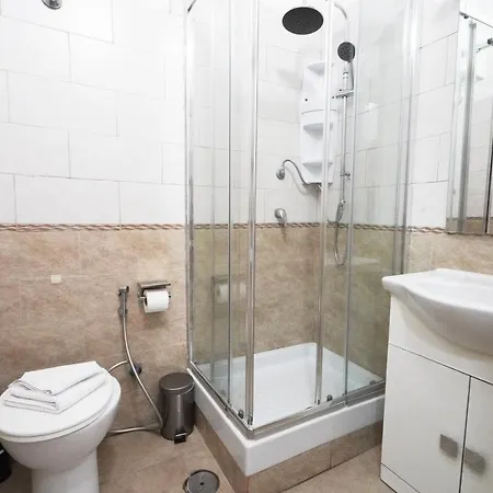 Cicero Center Penzion 3*