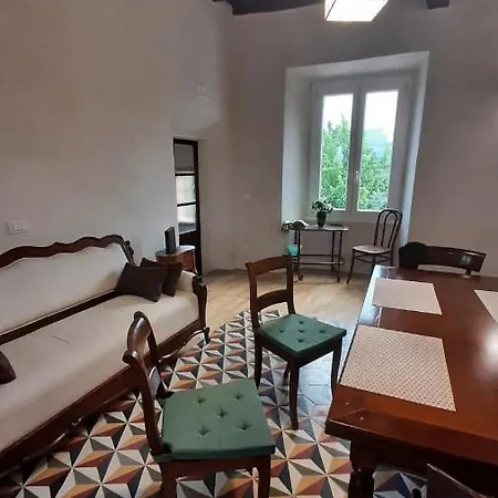 Lägenhet Casale Santa Maria Di San Vittorino