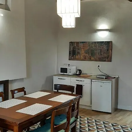 Casale Santa Maria Di San Vittorino Lägenhet