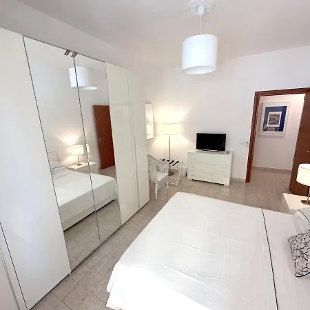 Royal Domus Of Apartment *