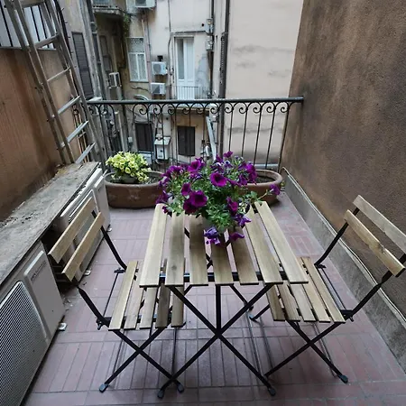 House Naiadis * Rome