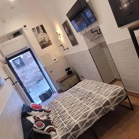 Trastevere Gallery Roma
