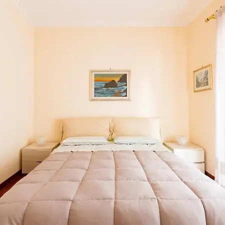 Apartment Delizioso Attico A Talenti *