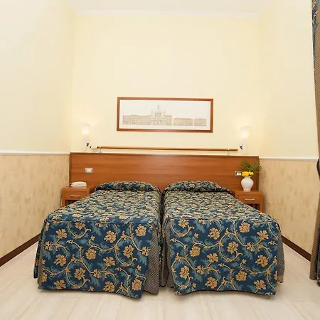 Windrose Hotel 3*