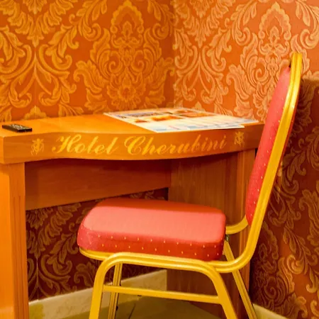 Hotel Cherubini