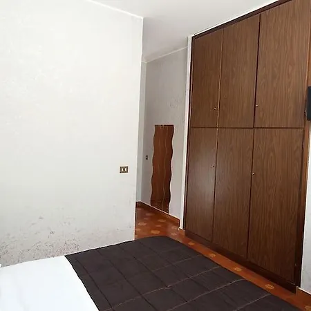 Roma Room Hotel Hotel