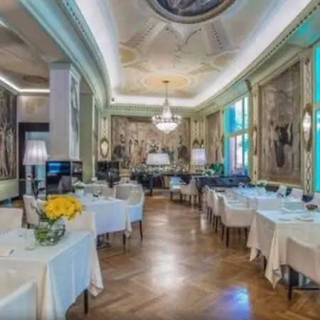 Hotel Grand Palace 5*