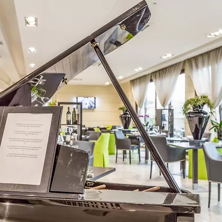 Hotel Radisson Blu Ghr