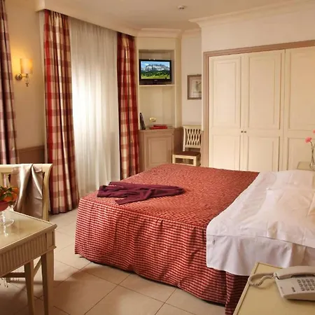 Glori Hotel