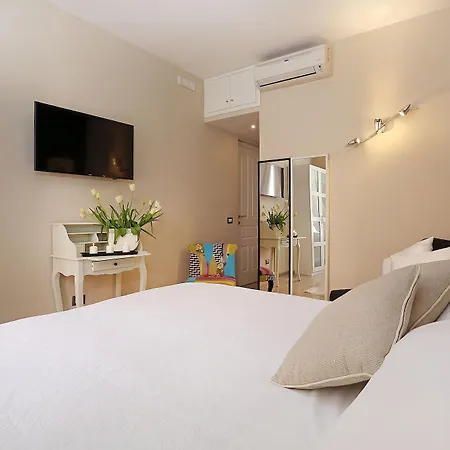 Daplace - Hqh Colosseo Maison d'hôtes Rome