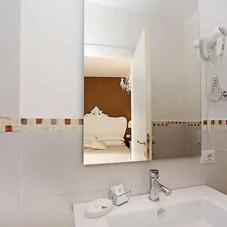Daplace - Hqh Colosseo Maison d'hôtes Rome