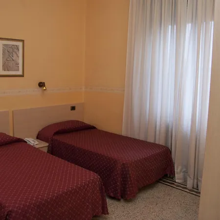 Casa La Salle - Casa Religiosa Affittacamere