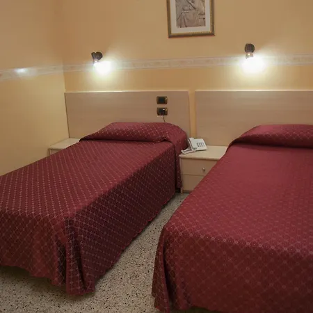 Affittacamere Casa La Salle - Casa Religiosa 3*