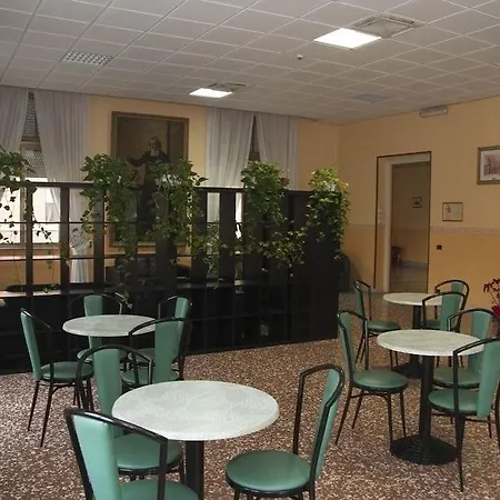 Casa La Salle - Casa Religiosa 3* Roma