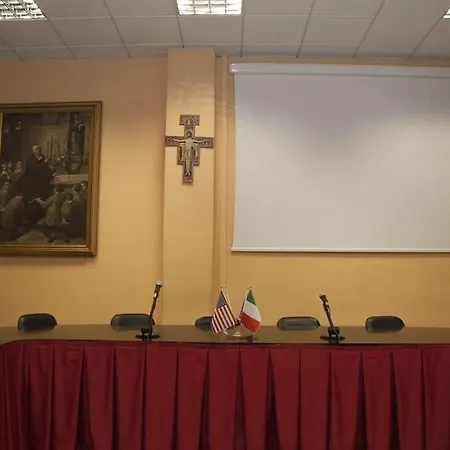 Casa La Salle - Casa Religiosa 3*