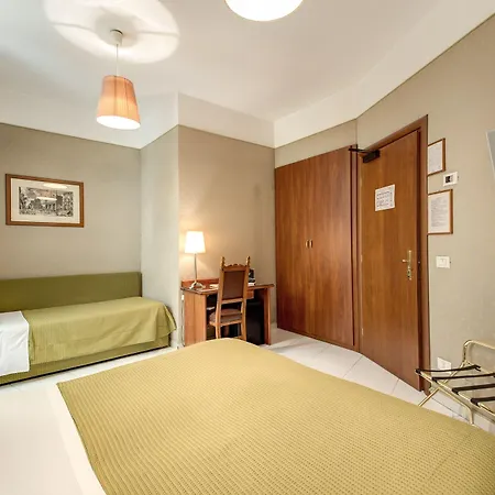 St. Moritz Ξενοδοχείο 3*