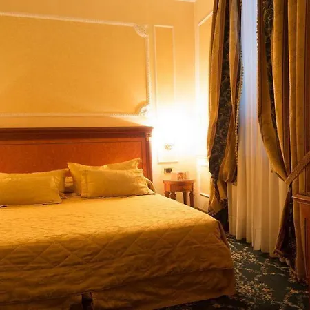Dei Consoli Vaticano Hotel 4*