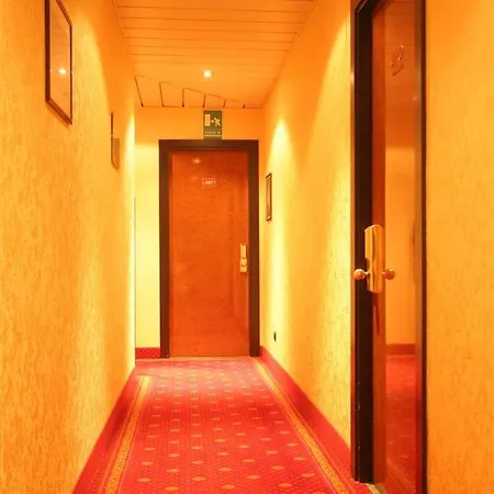 Marco Polo Hotel 3*
