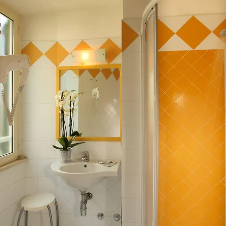 Alessandrino Hotel 3*