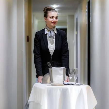 La Griffe Hotel 5*