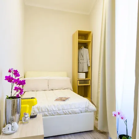 Rhs Rienzo Guest house