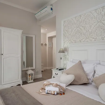 Bed & Breakfast Charme & Chic 2*