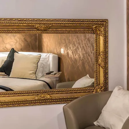 Spagna Luxury'n Trevi Guest house 2*
