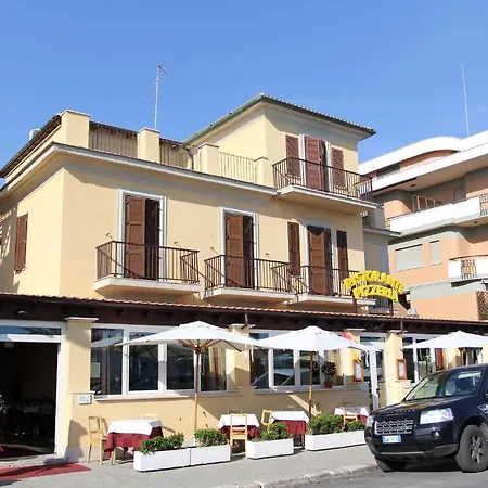 Hotel La Caravella 3*